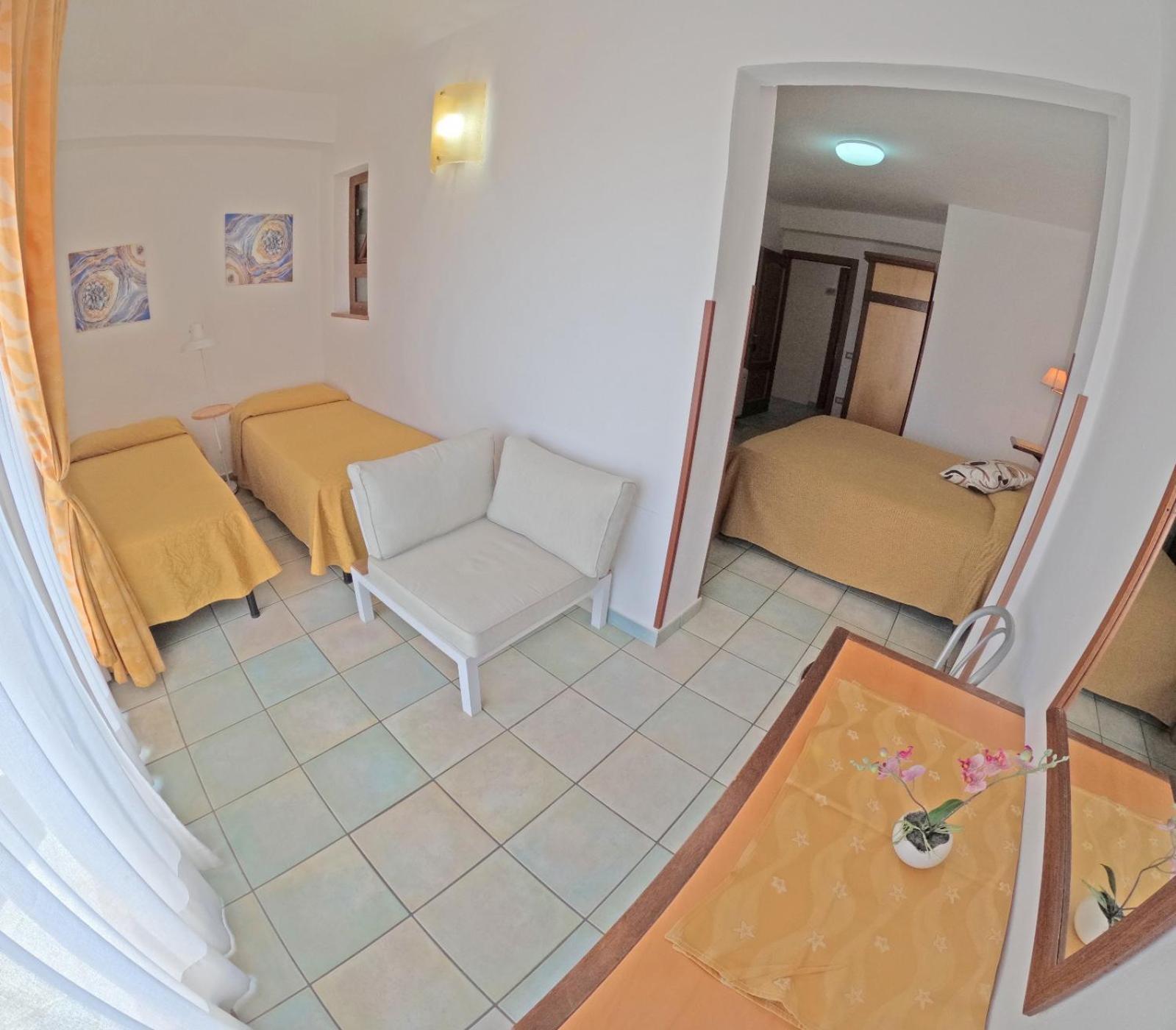 Hotel La Playa Кала Гононе Екстериор снимка