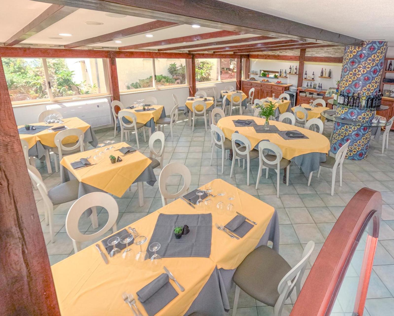 Hotel La Playa Кала Гононе Екстериор снимка